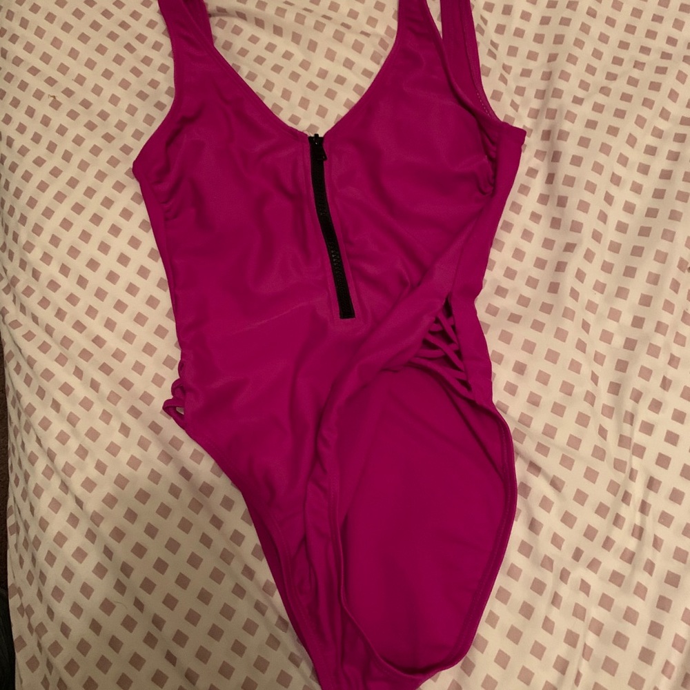 Women one piece bathing suit